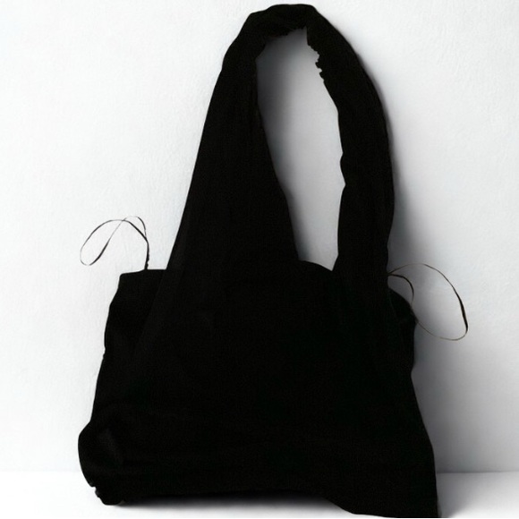 Halter Top - Picture 1 of 3